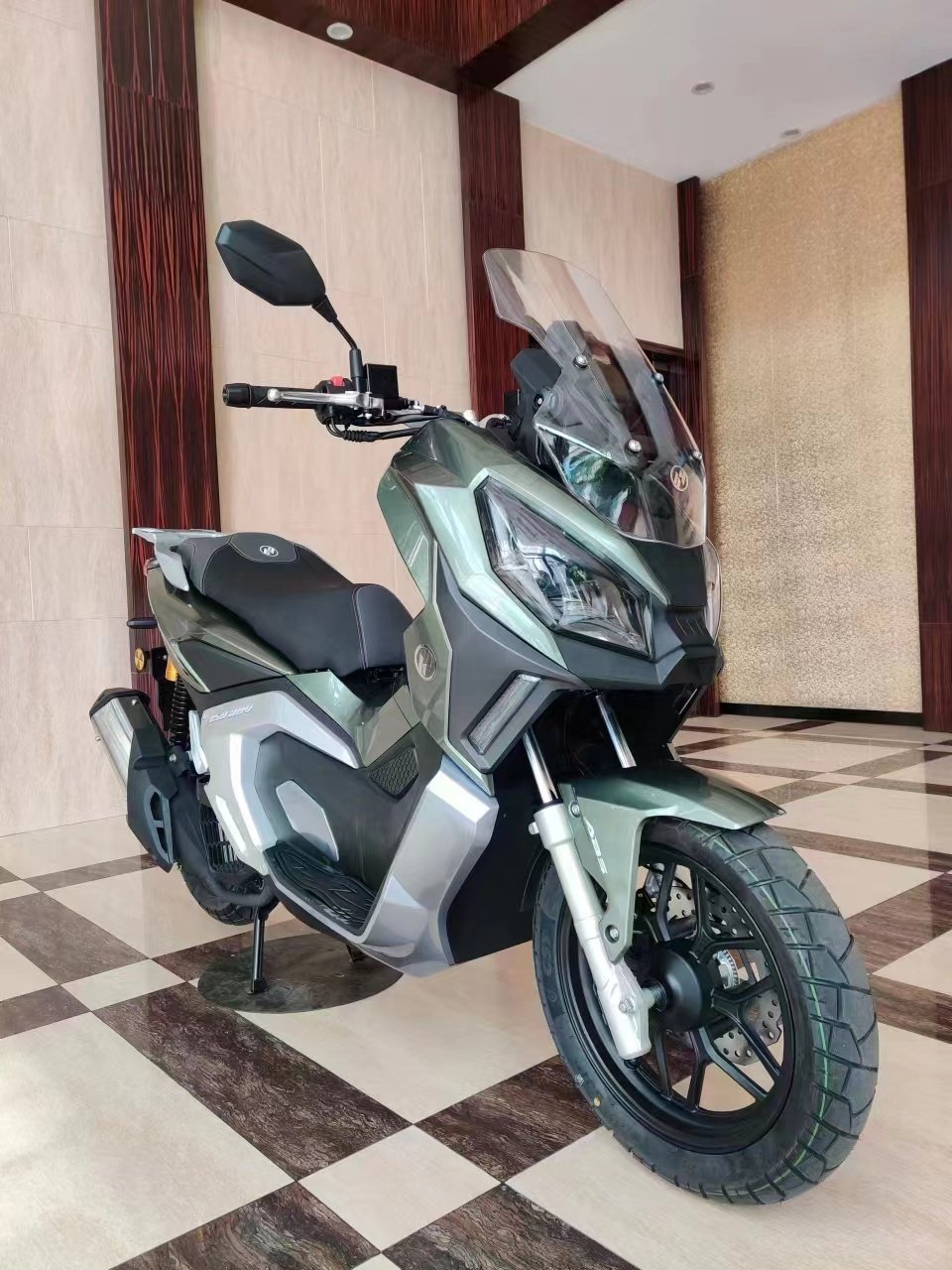 Factory Direct Sale Promotional Gas Powered Gas Scooters 150CC Scooter Gasoline Scooter Adult
